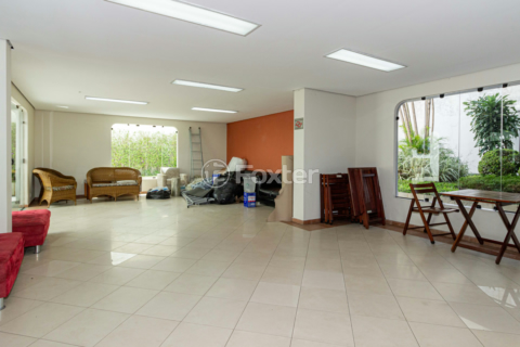 Image 43 - 917948
