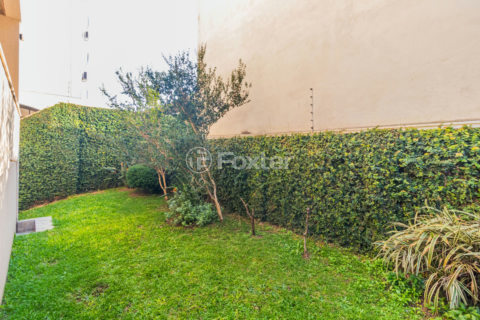 Image 35 - 916922