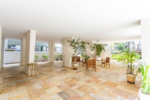 Image 29 - 866043