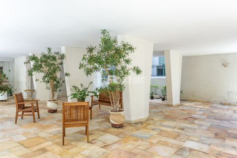 Image 31 - 866043