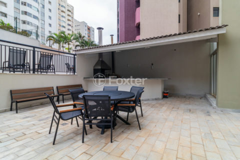 Image 25 - 1017477