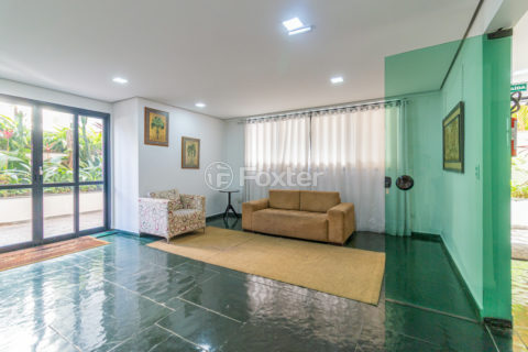 Image 32 - 1015409