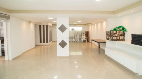Image 44 - 320400