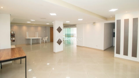 Image 46 - 320400