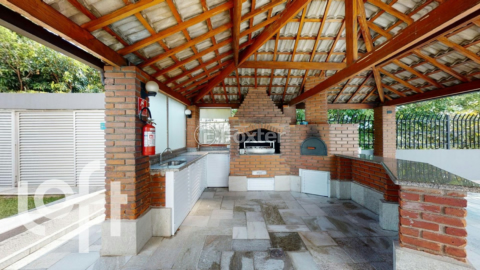 Image 44 - 332941