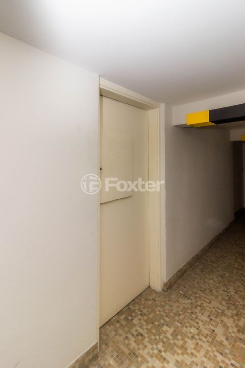 Image 43 - 820548