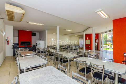 Image 8 - 1010999