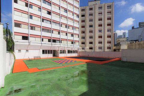 Image 40 - 866649