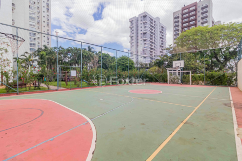 Image 17 - 1007842