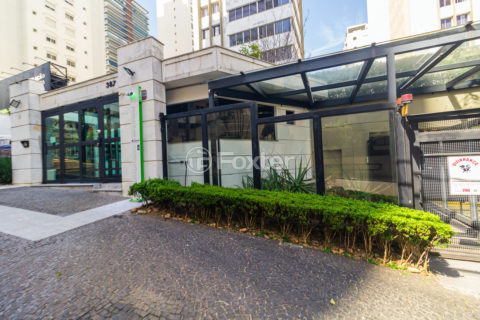 Image 48 - 332004