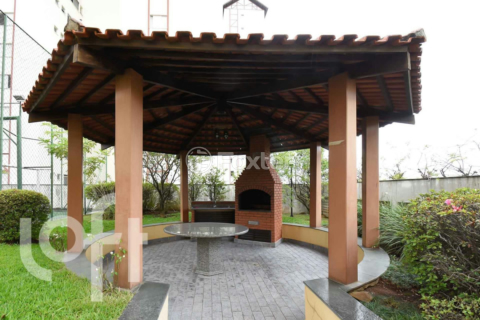 Image 38 - 1020095
