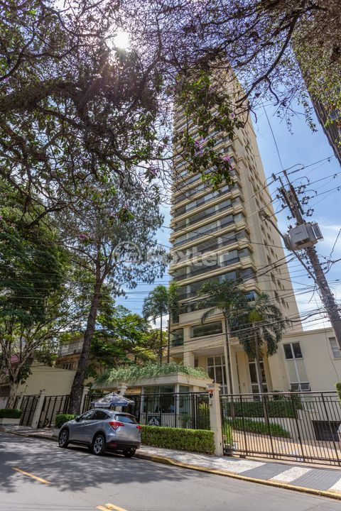 Image 74 - 853208