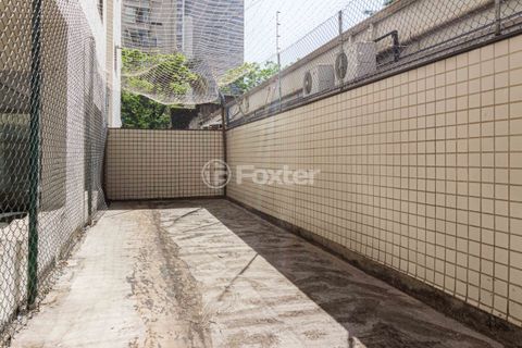 Image 38 - 917161