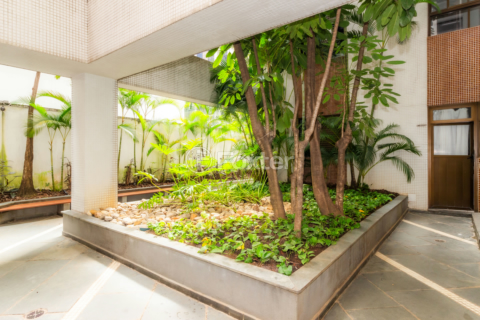 Image 63 - 838823