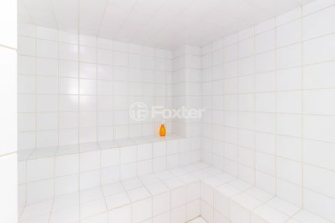 Image 21 - 876915