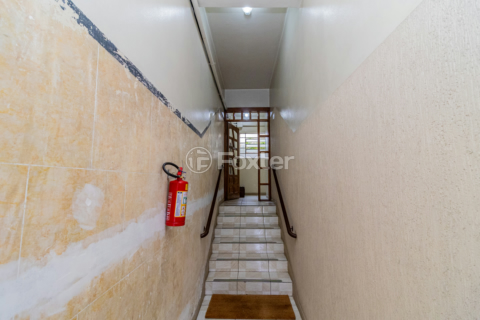 Image 30 - 987546