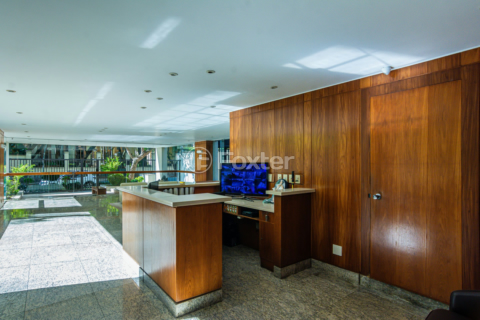 Image 22 - 854694
