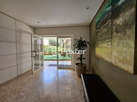 Image 33 - 332945