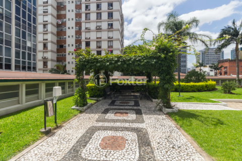 Image 25 - 1017154