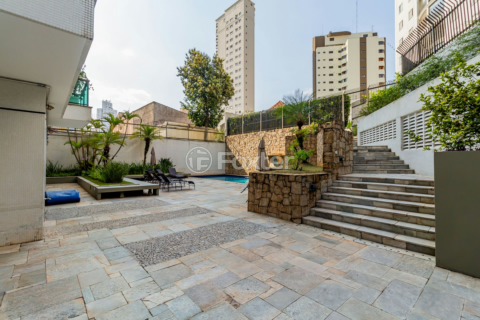 Image 72 - 334740