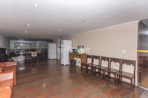 Image 22 - 925632