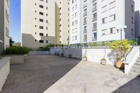 Image 40 - 887142