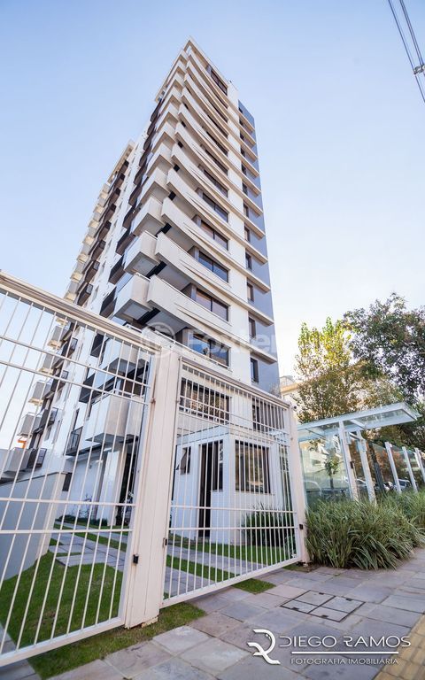 Image 31 - 982865