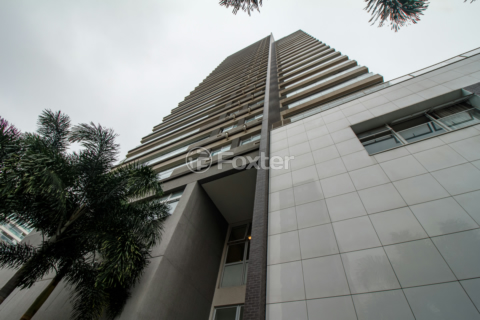 Image 62 - 897936