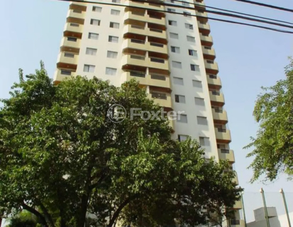 Image 30 - 1010576