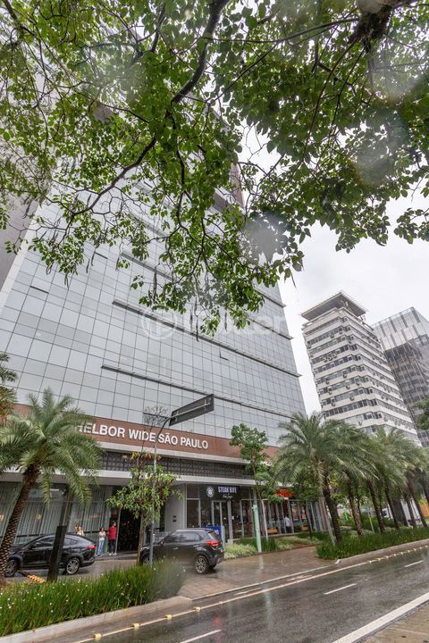 Image 36 - 815468