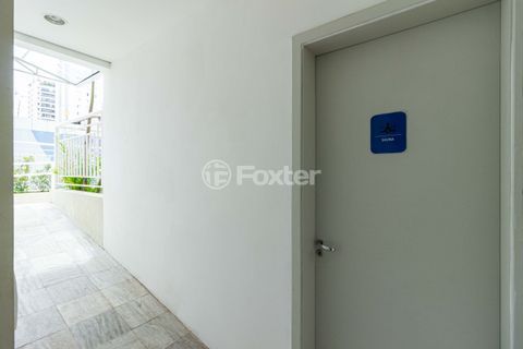 Image 31 - 891824