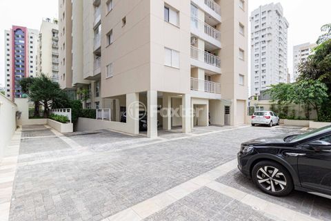 Image 32 - 891824