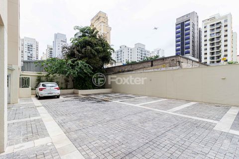 Image 35 - 891824