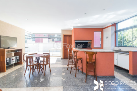 Image 30 - 243900
