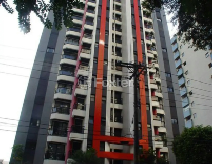 Image 6 - 1000812
