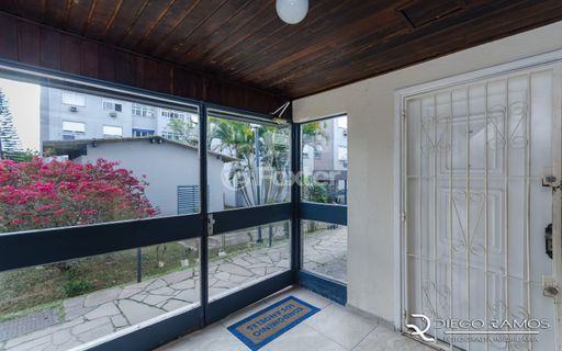 Image 23 - 987013