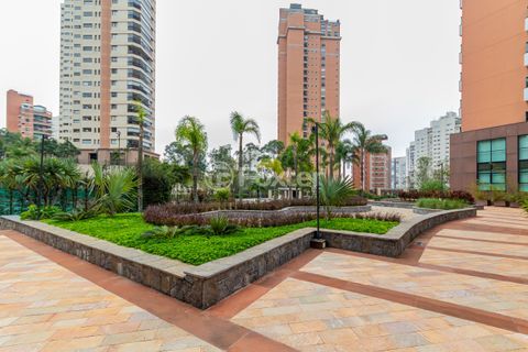 Image 87 - 933185