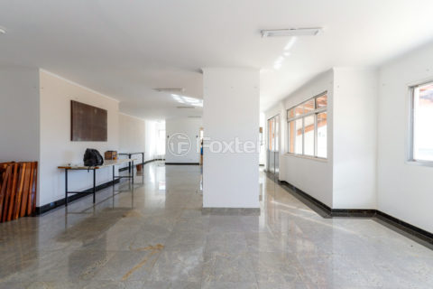 Image 29 - 1015682