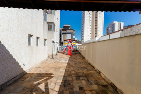 Image 35 - 1015682