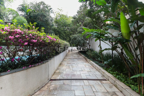 Image 30 - 1020702