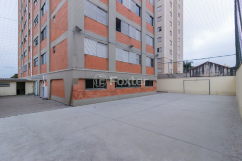Image 29 - 888624