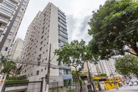 Image 45 - 834390