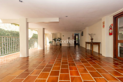 Image 25 - 991578