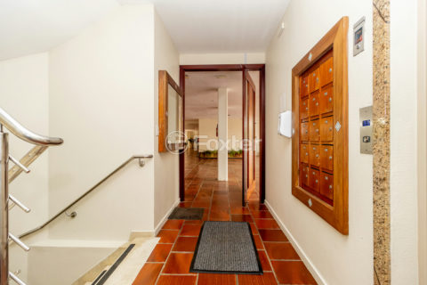 Image 22 - 991578