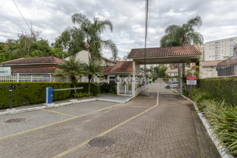 Image 41 - 1001042