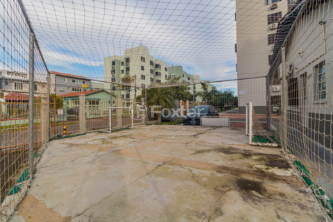 Image 29 - 880773