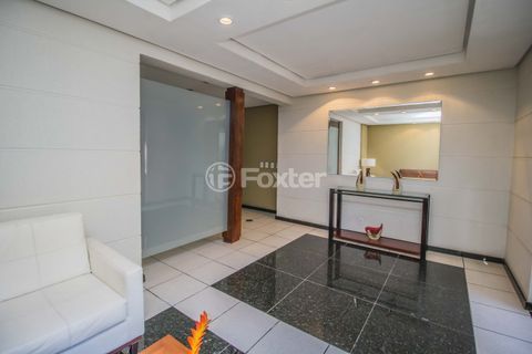 Image 20 - 1019419