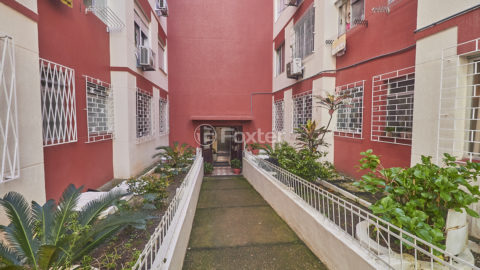 Image 31 - 1018748