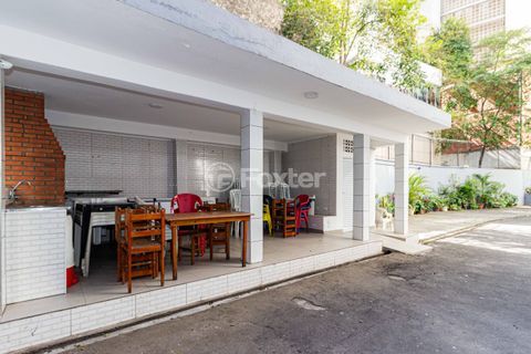 Image 11 - 1016545