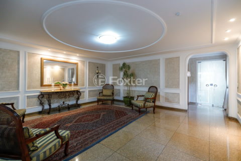 Image 33 - 988850